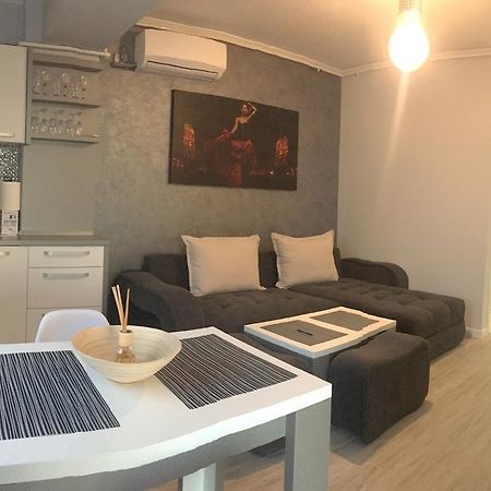 Arthemis Apartment Mamaia Exterior foto