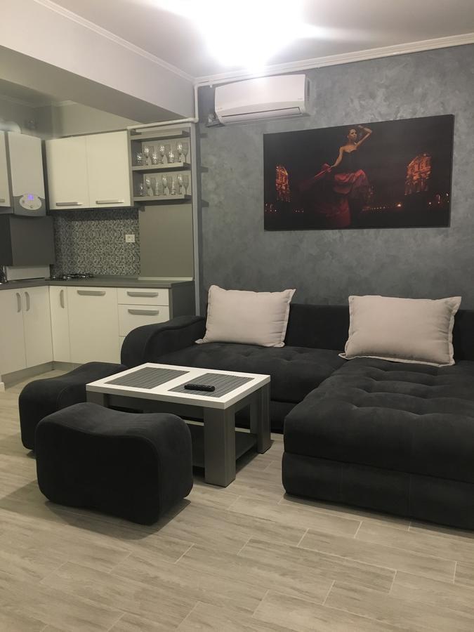 Arthemis Apartment Mamaia Exterior foto
